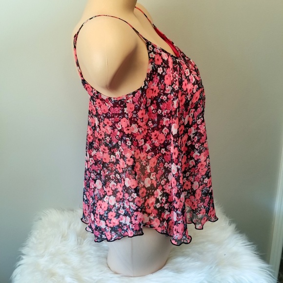 Express Floral Flared Swing Top XS - Picture 2 of 6